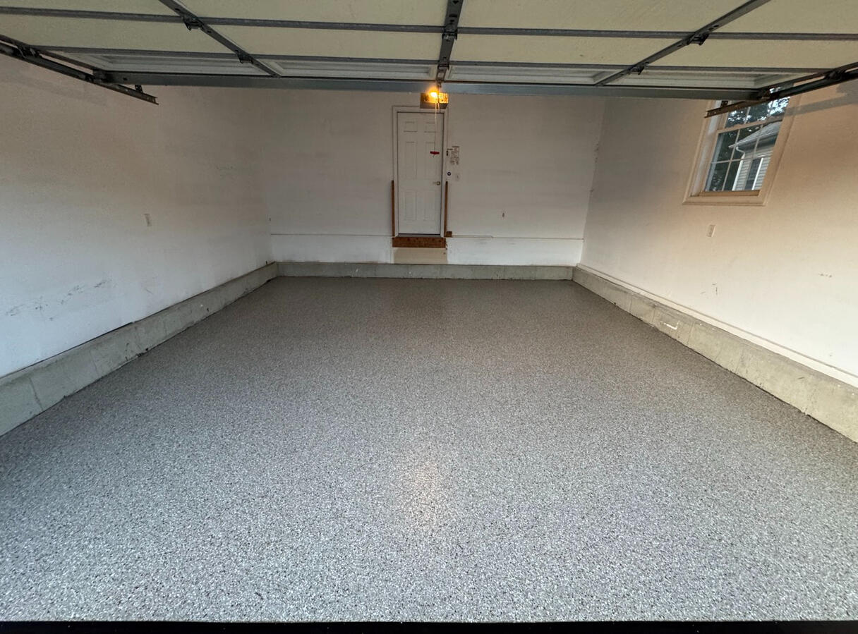 2 Car Garage - Southington - Saguaru S18 Flake